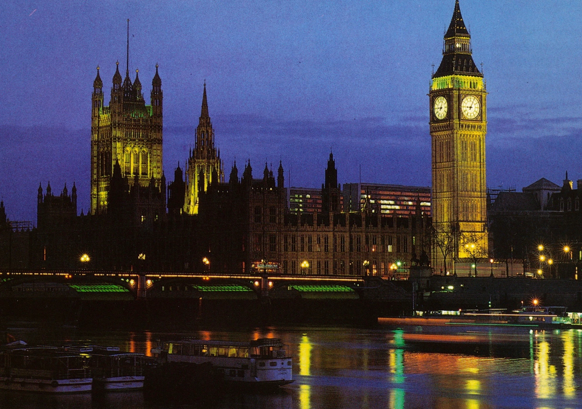 London: From Pubs to Palaces travel photography — Off The Beaten Path Travelogues